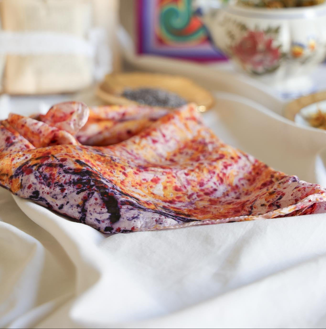 Mexican natural dyes on silk - Florilegium Paris